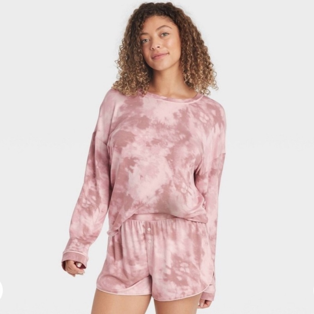 Women's soft Pink Tie-Dye long sleeve (great pj top)